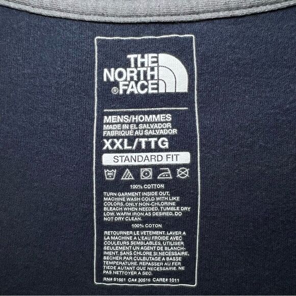 The North Face Logo T-Shirt - Picture 3 of 3